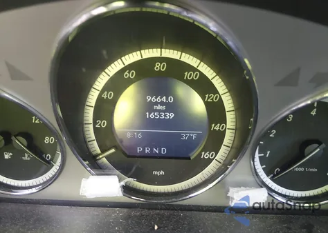 2009 Mercedes-Benz C 300 Sport 4Matic z USA, uszkodzony, nr VIN WDDGF81X59R058952